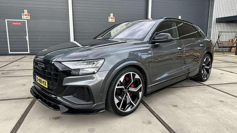 Grijs Gebruikt 2021 Audi SQ8 SUV | € 79.500 - Afbeelding 1/4
