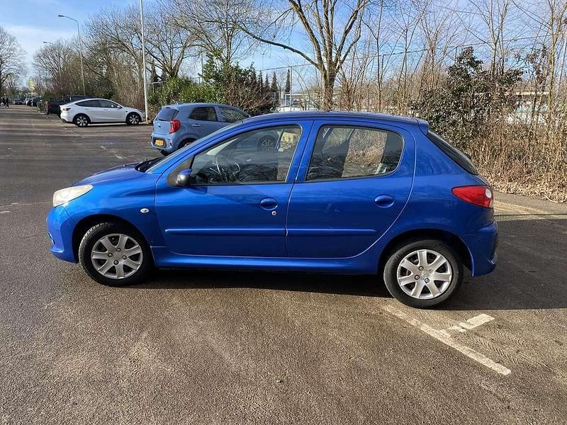 Occasion Peugeot 206 75 PK (55 kW) 2011 Blauw Hatchback