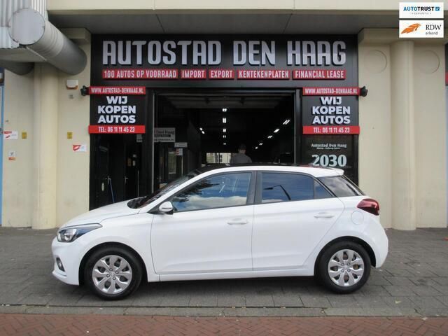 Wit Gebruikt 2019 Hyundai i20 Hatchback | € 9.750 (Super prijs) - Afbeelding 1/4