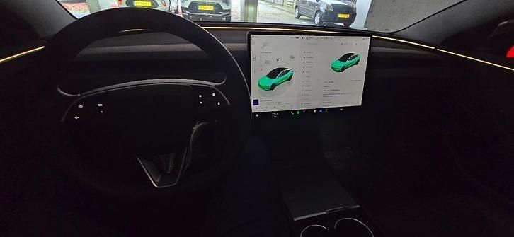 Gebruikt 2024 Tesla Model 3 Sedan | € 36.000 (Eerlijke prijs) - Afbeelding 1/4