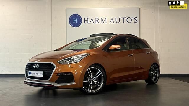 Oranje Occasion 2015 Hyundai i30 Turbo Hatchback | € 12.999 (Eerlijke prijs) - Afbeelding 1/4