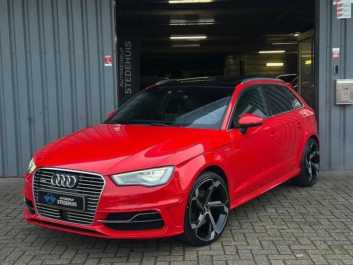 Occasion 2015 Audi e-tron S-line plus SUV | € 14.998 (Iets duurder) - Afbeelding 1/4