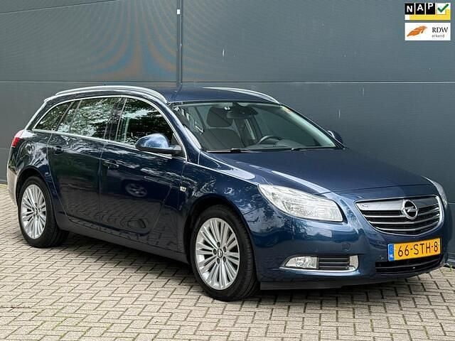Blauw Gebruikt 2011 Opel Insignia Business Edition Stationwagen | € 6.245 (Iets duurder) - Afbeelding 1/4