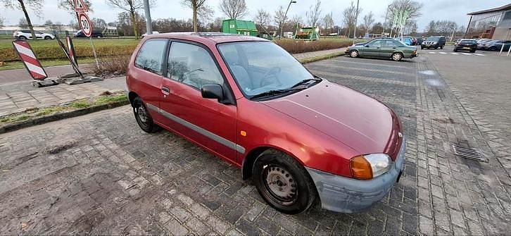 Gebruikt 1997 Toyota Starlet Hatchback | € 1.350 (Eerlijke prijs) - Afbeelding 1/4