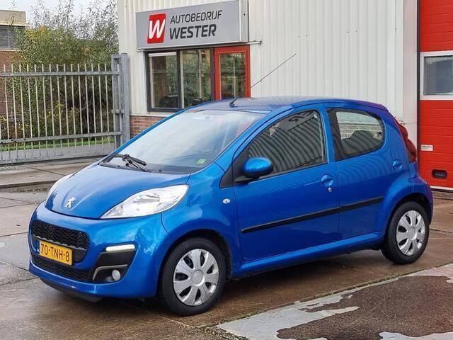 Blauw Gebruikt 2012 Peugeot 107 Active Hatchback | € 2.950 (Eerlijke prijs) - Afbeelding 1/4