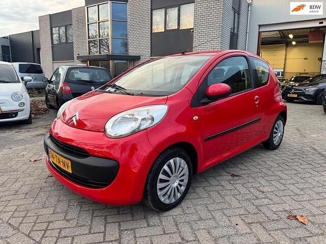Rood Gebruikt 2006 Citroën C1 Hatchback | € 1.450 (Goede deal) - Afbeelding 1/4