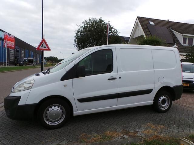 Wit Gebruikt 2010 Citroën Jumpy MPV | € 2.450 (Eerlijke prijs) - Afbeelding 1/4