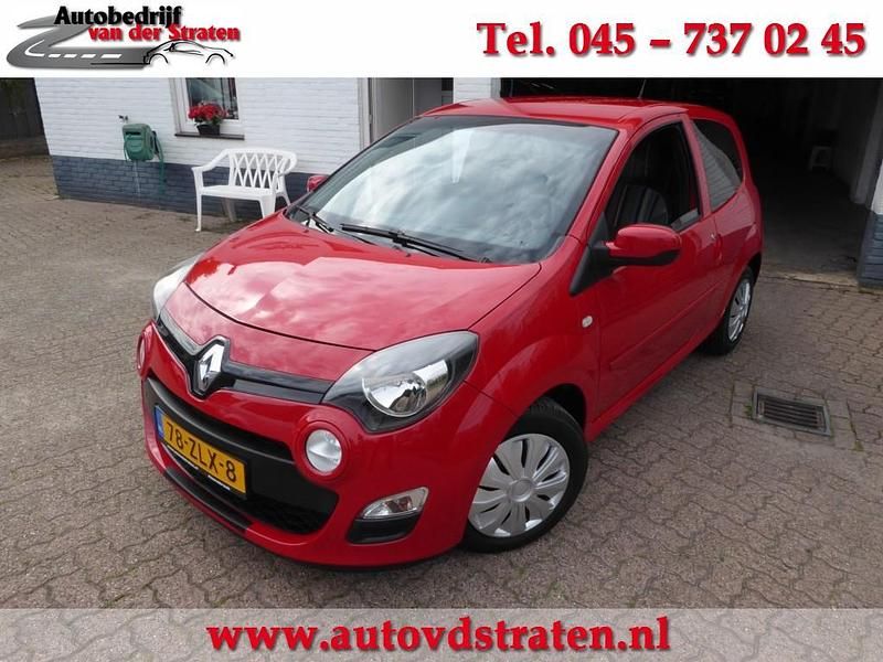 Rood Gebruikt 2013 Renault Twingo Collection Hatchback | € 4.350 (Iets duurder) - Afbeelding 1/4