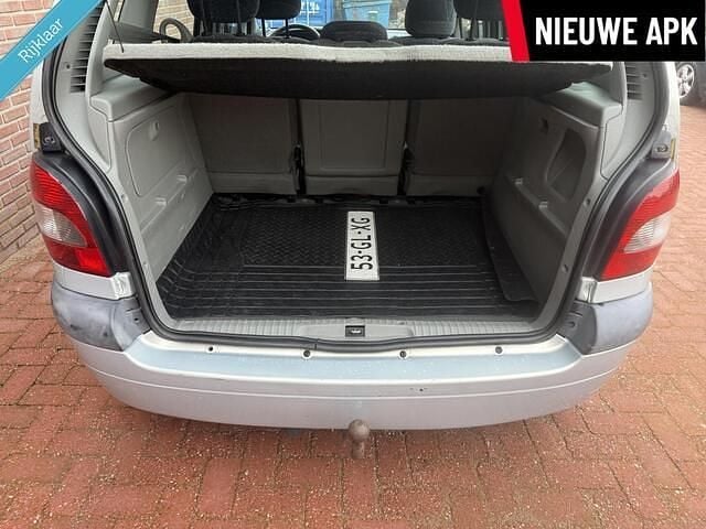 Occasion Renault Scénic 107 PK (78 kW) 2001 Grijs MPV