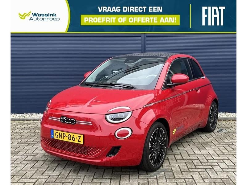 Rood Gebruikt 2024 Fiat 500e La Prima Hatchback | € 30.285 (Iets duurder) - Afbeelding 1/1