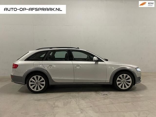 Grijs Gebruikt 2009 Audi A4 Allroad S-Line Stationwagen | € 7.888 - Afbeelding 1/4