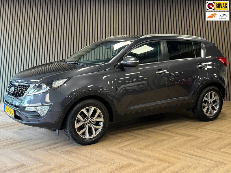 Grijs Gebruikt 2015 Kia Sportage Comfort SUV | € 10.995 (Eerlijke prijs) - Afbeelding 1/4