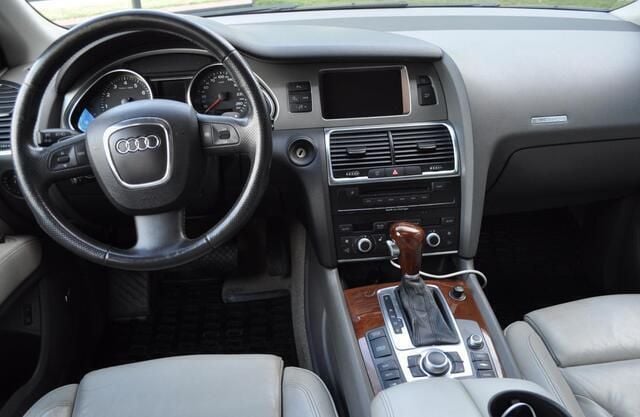 Occasion Audi Q7 350 PK (257 kW) 2006 Zwart, metallic lak SUV