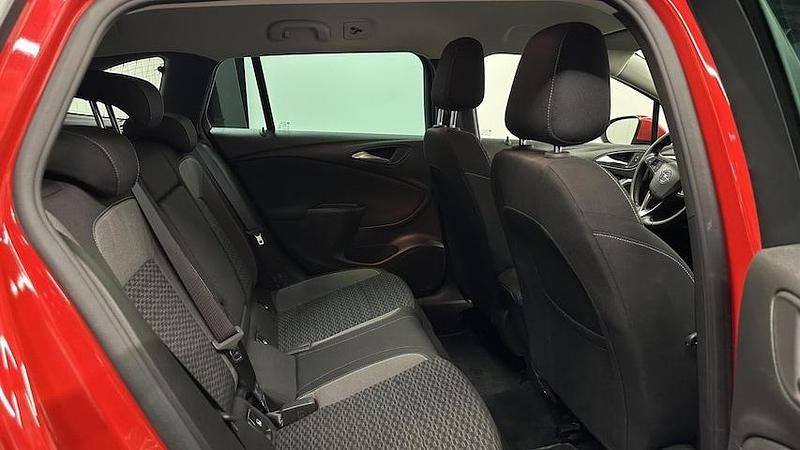 Occasion Opel Astra Business 2020 Rood Stationwagen