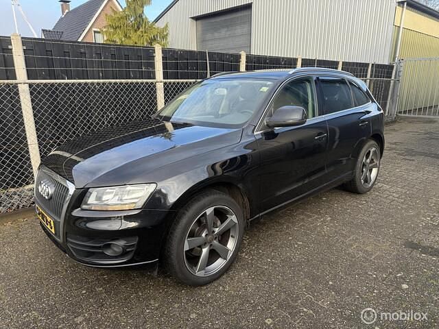 Zwart Occasion 2009 Audi Q5 SUV | € 8.950 (Eerlijke prijs) - Afbeelding 1/4
