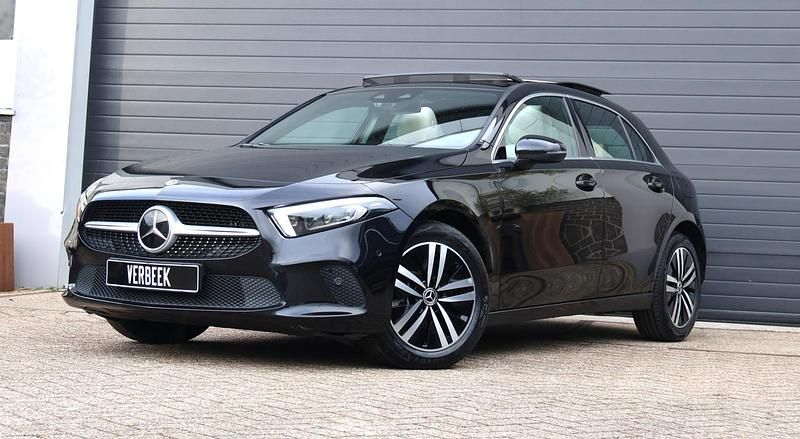 Occasion Mercedes A250 Business 160 PK (117 kW) 2022 Zwart Hatchback