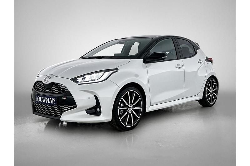 Nieuw 2025 Toyota Yaris Hybrid Sport | € 36.995 (Eerlijke prijs) - Afbeelding 1/1