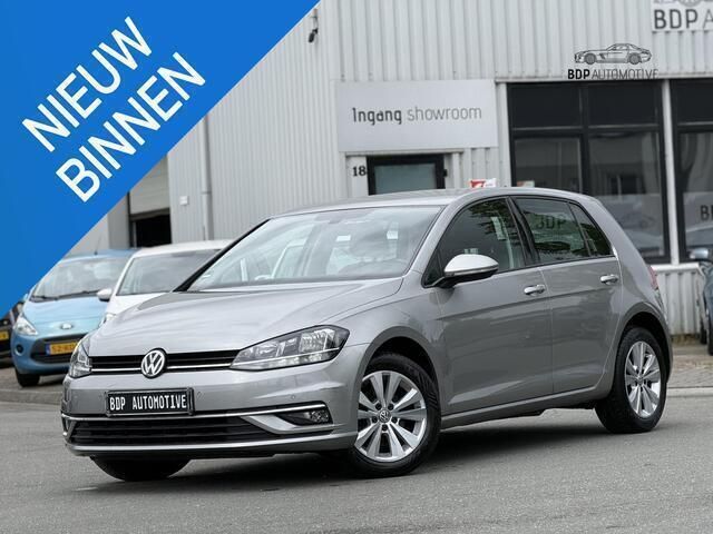 Grijs Gebruikt 2018 VW Golf VII Comfortline Hatchback | € 8.500 (Super prijs) - Afbeelding 1/4