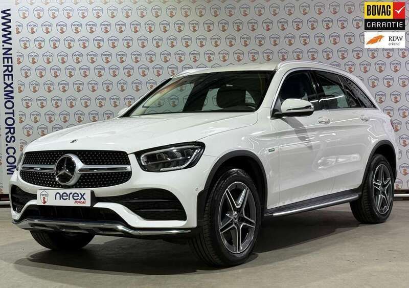 Wit Gebruikt 2021 Mercedes GLC300e Business SUV | € 41.945 (Eerlijke prijs) - Afbeelding 1/4