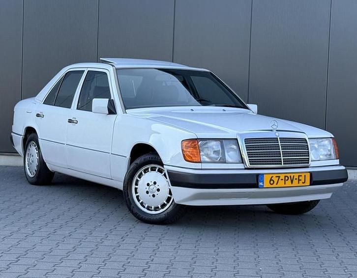 Occasion Mercedes E200 118 PK (86 kW) 1989 Wit Sedan
