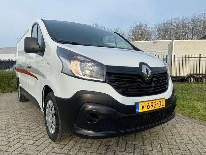 Wit Gebruikt 2017 Renault Trafic Van | € 7.500 (Goede deal) - Afbeelding 1/4