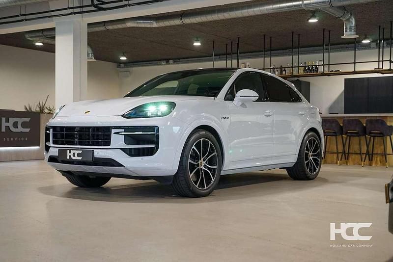 Wit Gebruikt 2024 Porsche Cayenne Sport SUV | € 104.950 (Eerlijke prijs) - Afbeelding 1/4