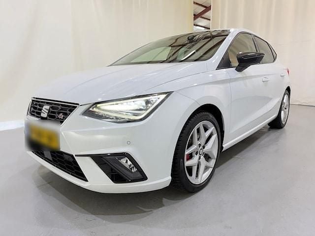 Occasion Seat Ibiza Business 2017 Wit Hatchback