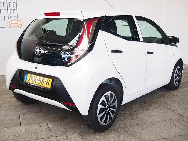Occasion Toyota Aygo X-play 69 PK (50 kW) 2015 Wit Hatchback