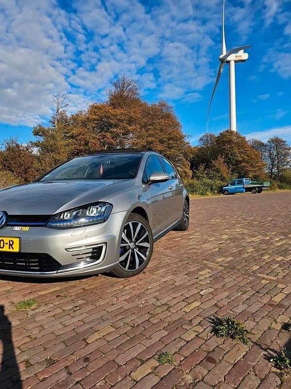 Gebruikt 2015 VW e-Golf GTE Hatchback | € 8.500 (Super prijs) - Afbeelding 1/4
