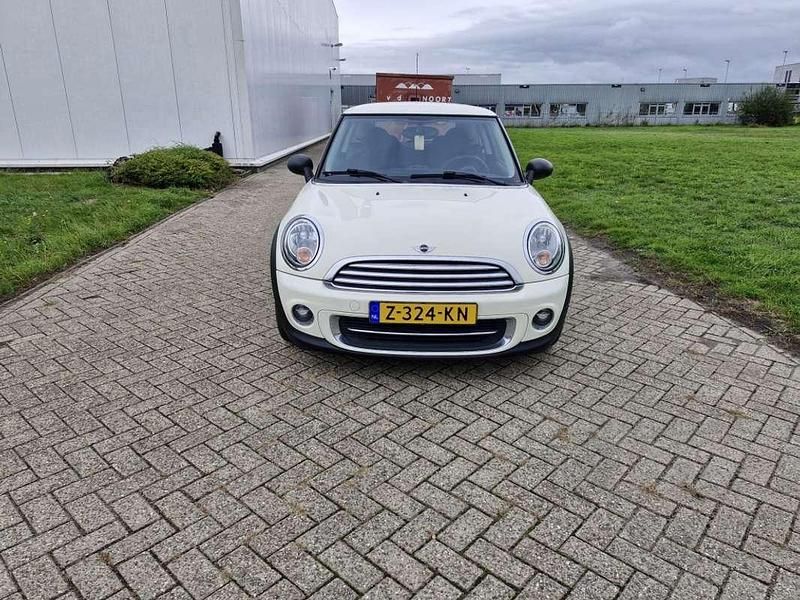 Wit Gebruikt 2012 Mini ONE Salt Hatchback | € 5.250 (Eerlijke prijs) - Afbeelding 1/4