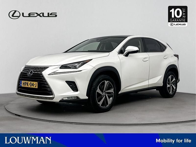Wit Gebruikt 2020 Lexus NX300h Luxury Line SUV | € 40.980 (Iets duurder) - Afbeelding 1/3