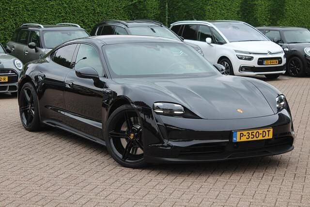 Zwart Gebruikt 2022 Porsche Taycan Performance Package Sedan | € 61.950 (Super prijs) - Afbeelding 1/4