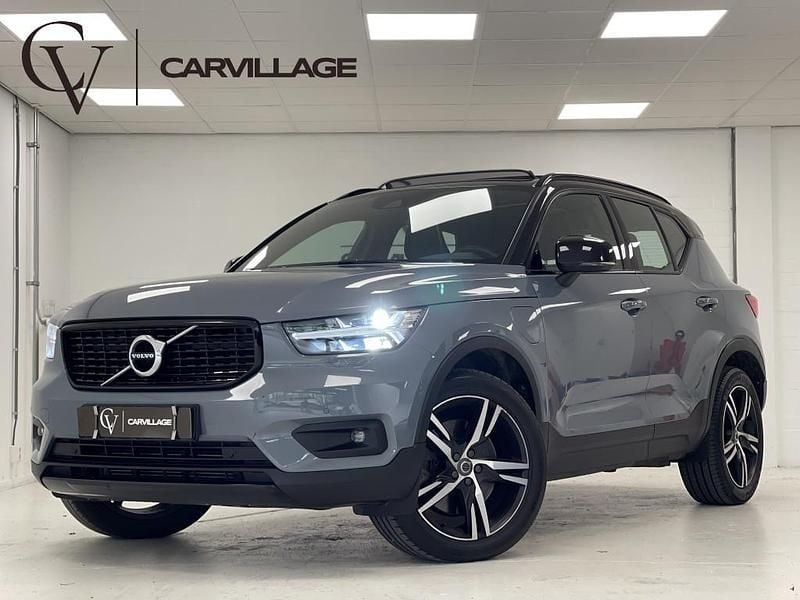 Grijs Gebruikt 2021 Volvo XC40 R-Design SUV | € 31.445 (Eerlijke prijs) - Afbeelding 1/4