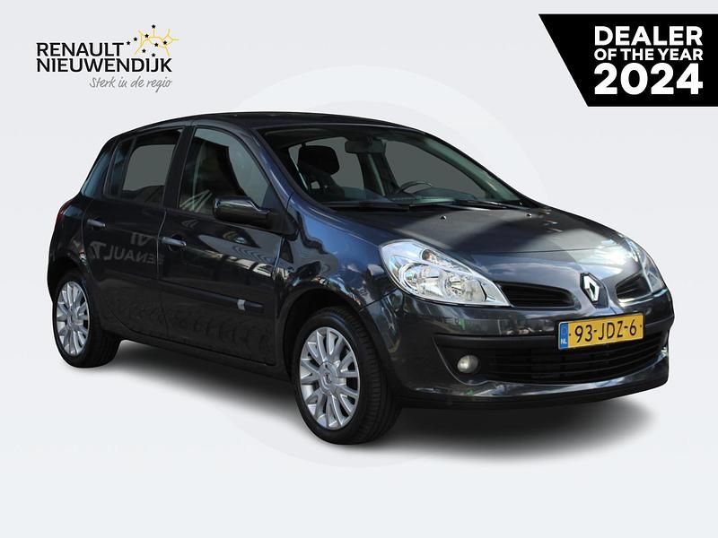Gris eclipse d66 Gebruikt 2009 Renault Clio II Dynamique Hatchback | € 4.500 (Duur) - Afbeelding 1/3
