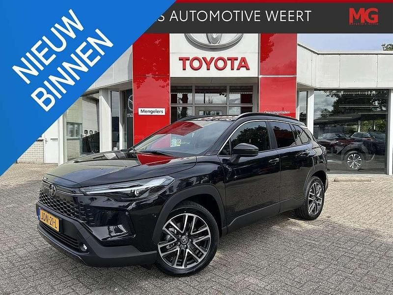 Zwart Occasion 2025 Toyota Corolla Executive Hatchback | € 45.750 - Afbeelding 1/4