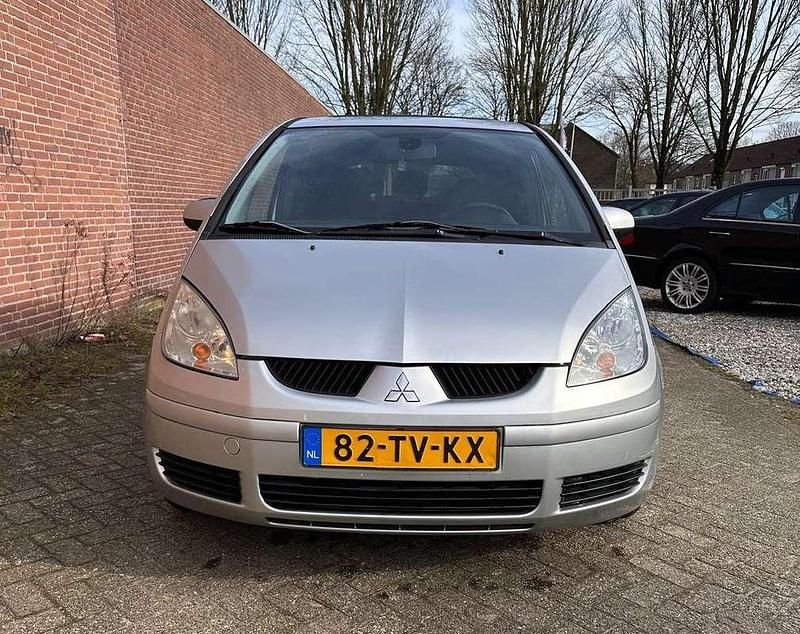 Occasion Mitsubishi Colt 109 PK (80 kW) 2007 Zilver Stationwagen