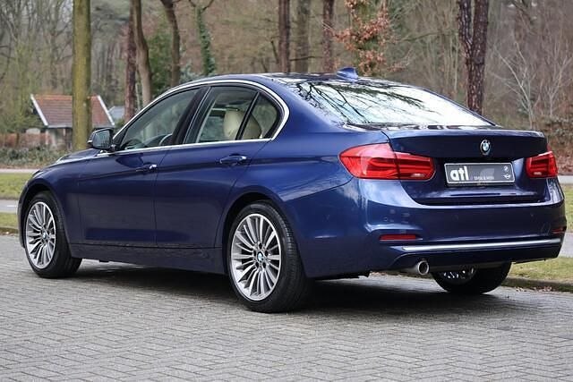 Occasion BMW 318 Luxury Line 136 PK (100 kW) 2019 Blauw Sedan
