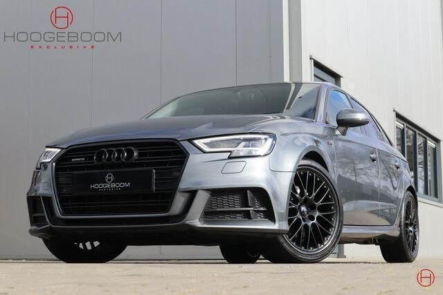 Grijs, metallic lak Gebruikt 2019 Audi A3 Sportback Sport Hatchback | € 23.900 (Eerlijke prijs) - Afbeelding 1/4