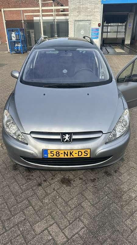 Grijs Gebruikt 2003 Peugeot 307 Stationwagen | € 950 (Super prijs) - Afbeelding 1/4