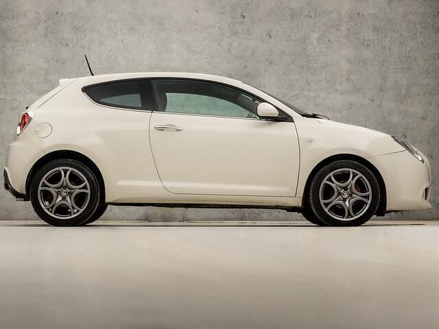 Occasion Alfa Romeo MiTo Distinctive 101 PK (74 kW) 2014 Wit Hatchback