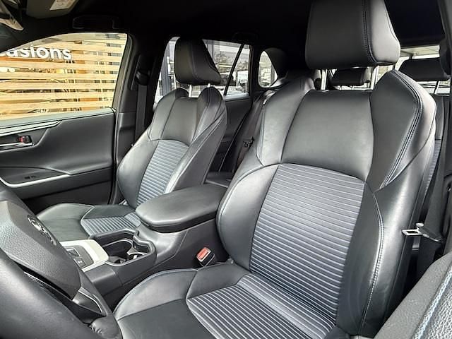 Occasion Toyota RAV4 Hybrid 218 PK (160 kW) 2021 Grijs SUV