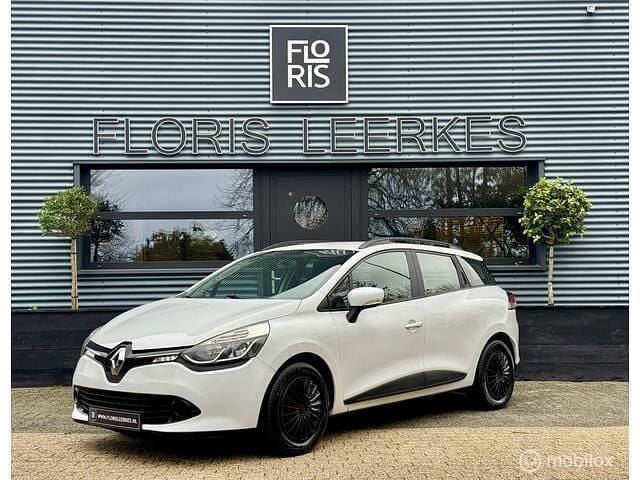 Wit Gebruikt 2016 Renault Clio GrandTour Stationwagen | € 4.450 (Eerlijke prijs) - Afbeelding 1/4