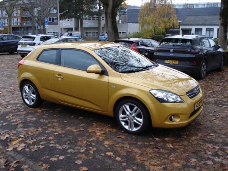 Gebruikt 2008 Kia Ceed Hatchback | € 2.850 (Eerlijke prijs) - Afbeelding 1/4