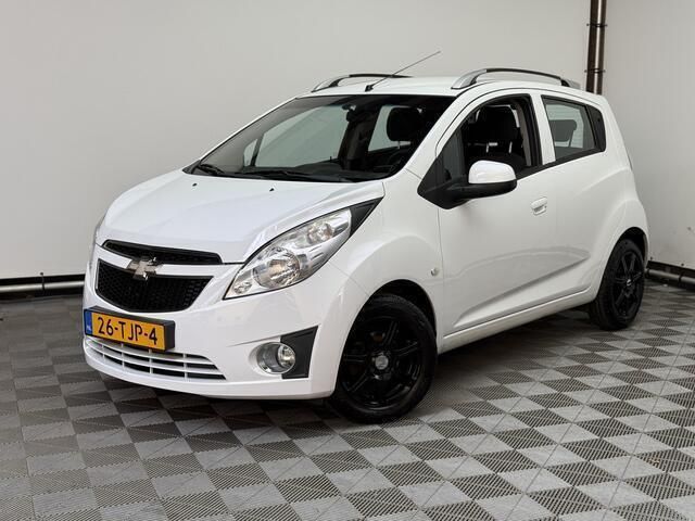 Wit Gebruikt 2012 Chevrolet Spark LT Hatchback | € 3.975 (Eerlijke prijs) - Afbeelding 1/4