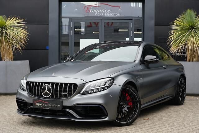 Grijs Gebruikt 2019 Mercedes S63 AMG AMG Coupé | € 74.950 (Eerlijke prijs) - Afbeelding 1/4