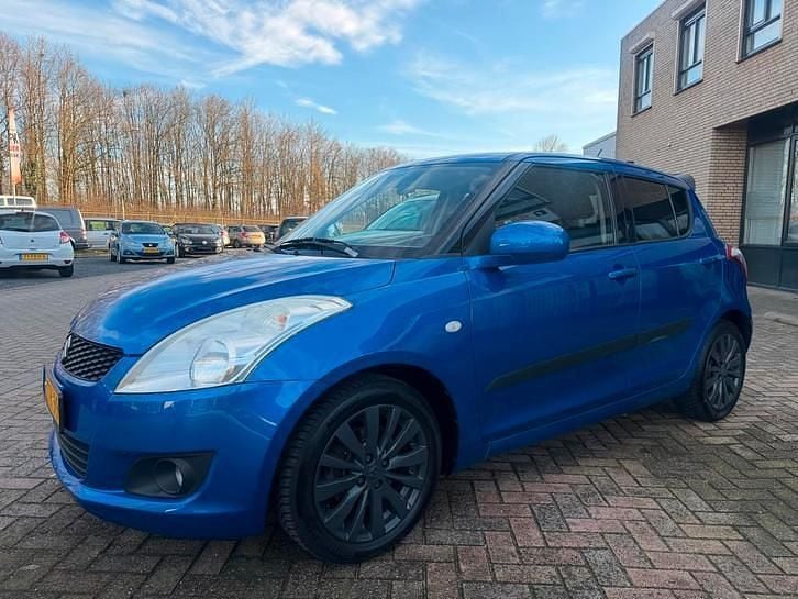 Occasion Suzuki Swift Exclusive 94 PK (69 kW) 2013 Blauw Hatchback