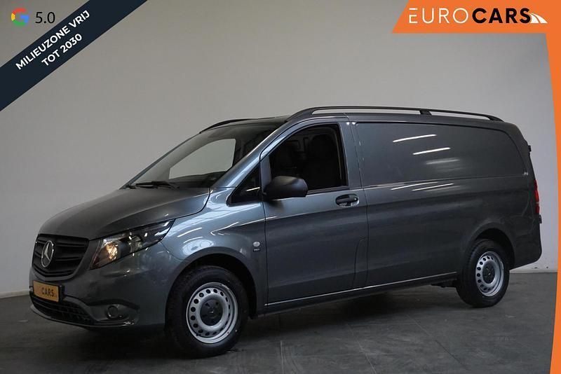 Grijs Gebruikt 2023 Mercedes Vito MPV | € 33.890 (Eerlijke prijs) - Afbeelding 1/4
