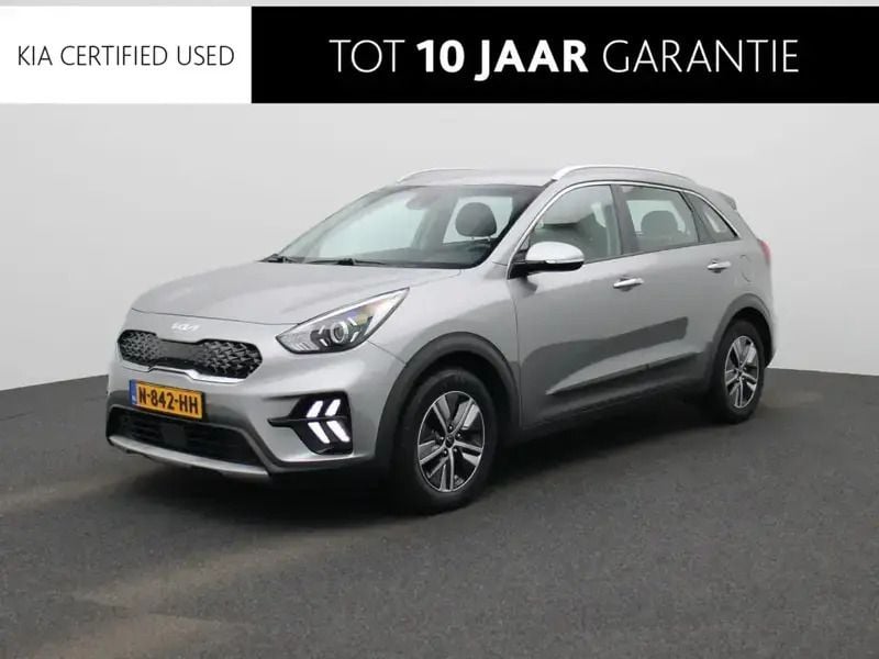 Grijs Gebruikt 2021 Kia Niro SUV | € 23.940 (Eerlijke prijs) - Afbeelding 1/2