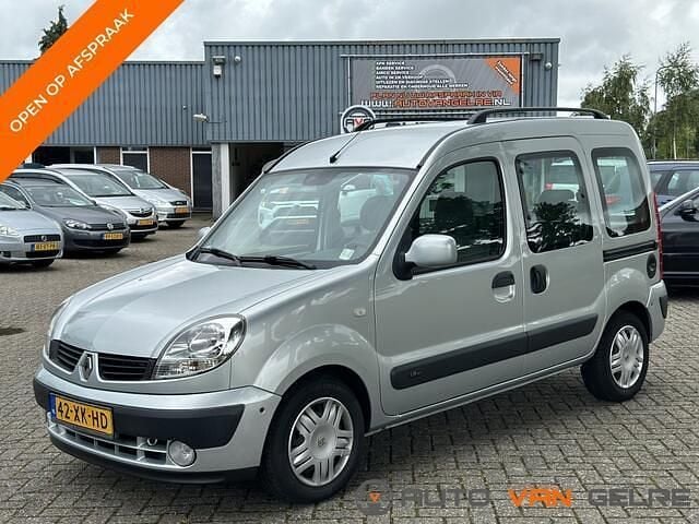 Grijs Gebruikt 2005 Renault Kangoo MPV | € 3.750 (Eerlijke prijs) - Afbeelding 1/4