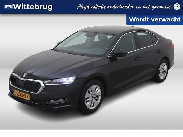 Zwart Gebruikt 2021 Skoda Octavia Business Line Hatchback | € 18.750 (Goede deal) - Afbeelding 1/2